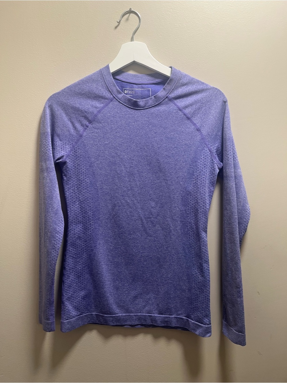 FIGS Women’s Long Sleeve Seamless Crewneck Shirt/Sweater - Purple